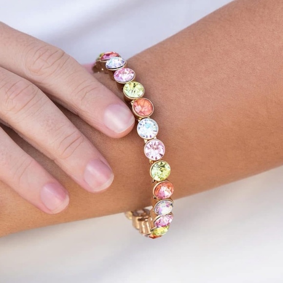 NEW Rhinestone Magnetic Bangle - Picture 2 of 7